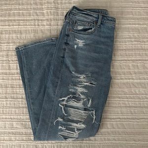 American Eagle stretch “Mom Jeans”